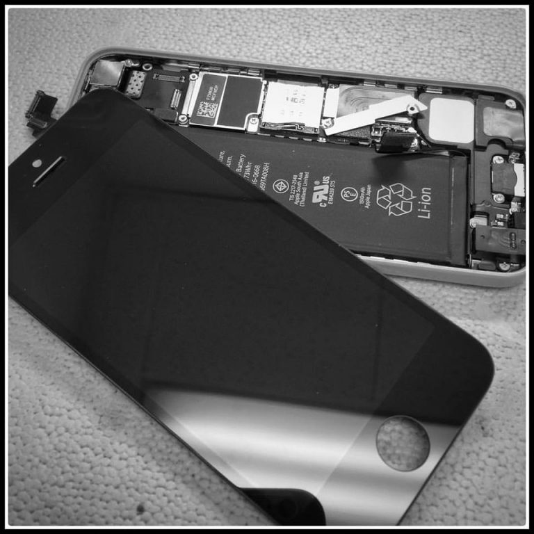 iphone5cscreenreplacement 768x768